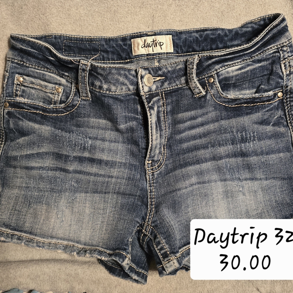 Daytrip Faded Blue Denim Shorts